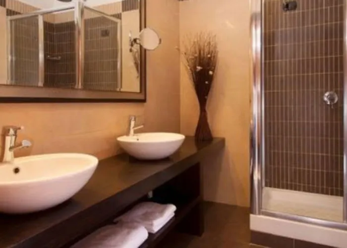 Piemonte 3* Roma
